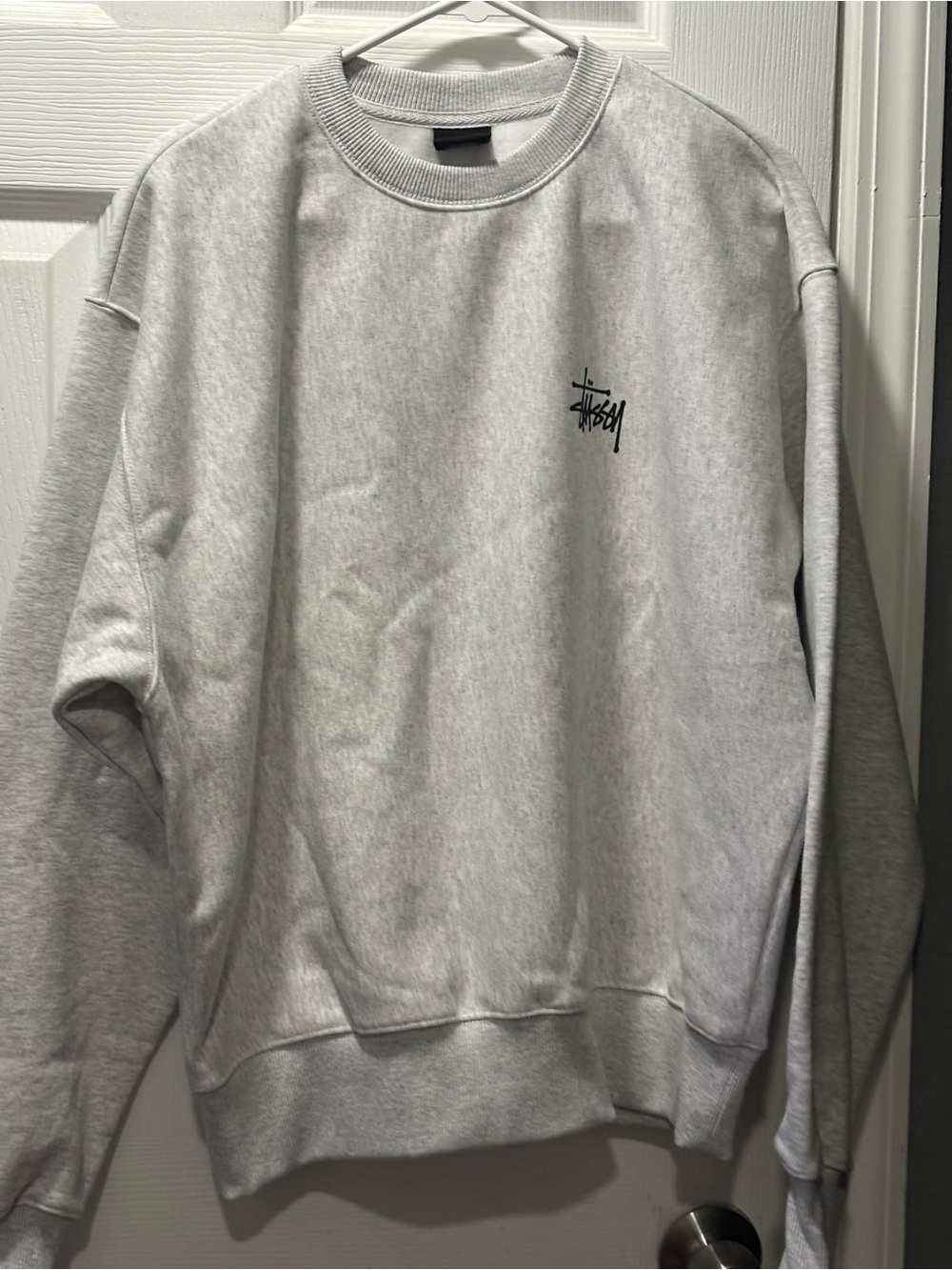 Stussy Light Gray Crewneck Sweatshirt with Black Chest Logo - Men NWT CT-1/44